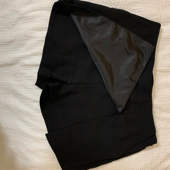 Express Black Skort - Picture 1 of 3
